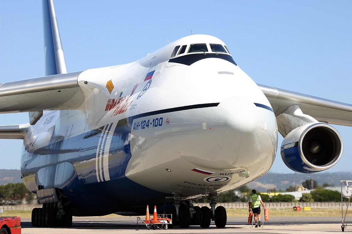 Un Antonov An-124-100 Ruslan en Australie. © Chris Finney