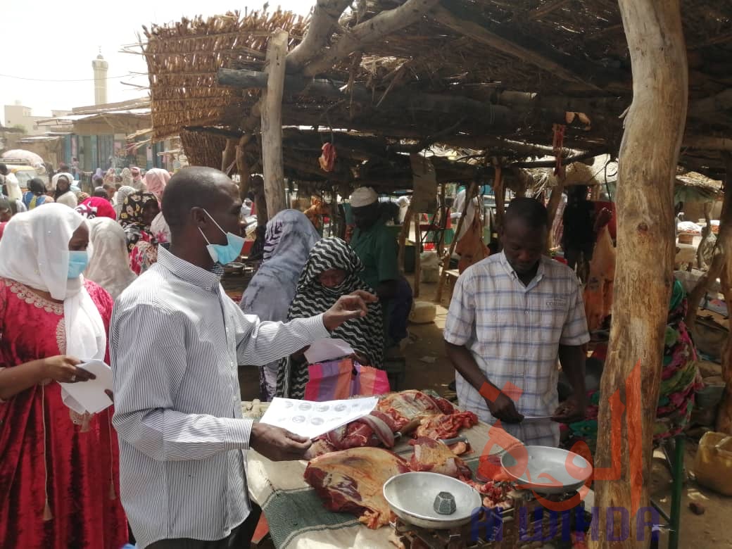 Tchad - Covid-19 : à Abéché, les commerçantes s'approprient les mesures barrières. © Abba Issa/Alwihda Info