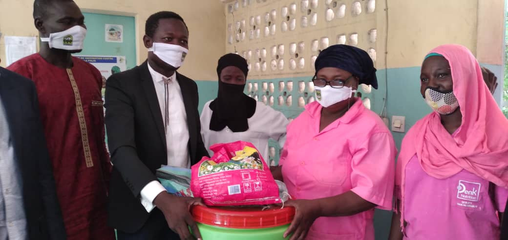 Tchad - Covid-19 : des jeunes d'Ardep Djoumal offrent des cache-nez et kits d'hygiène à N'Djamena