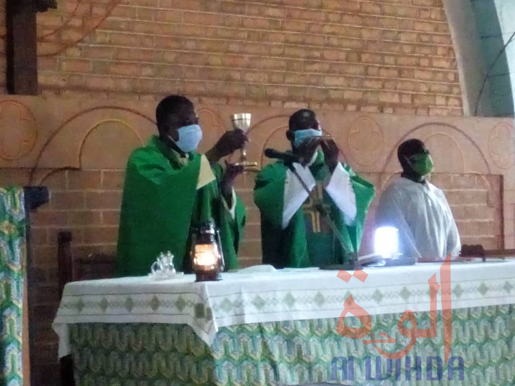 Tchad : à Koumra, la messe reprend pour les chrétiens catholiques, après trois mois d'interruption