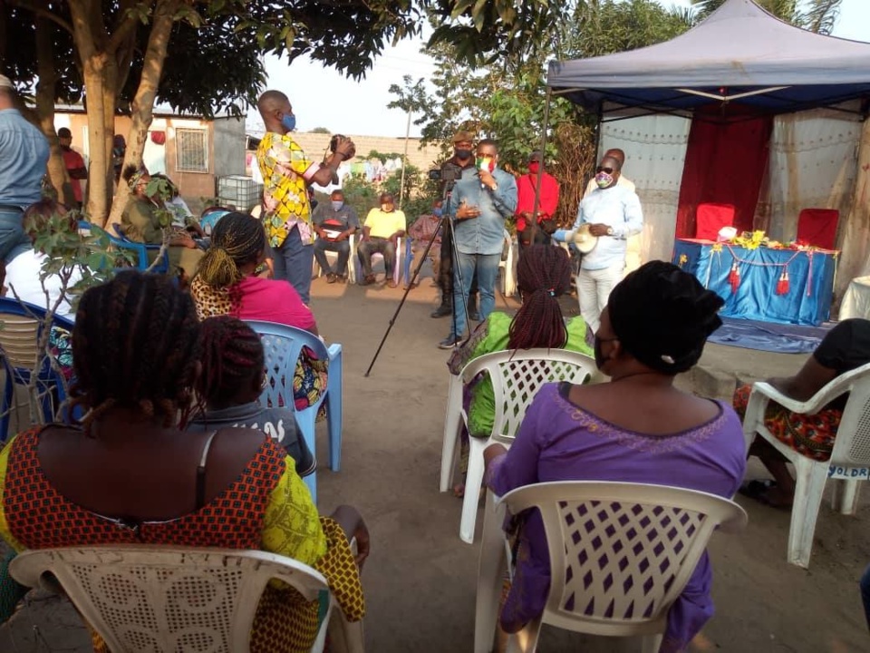 Congo : le député Brice Dimitri Bayendissa à l'écoute de ses mandants de Louessi à Pointe-Noire.