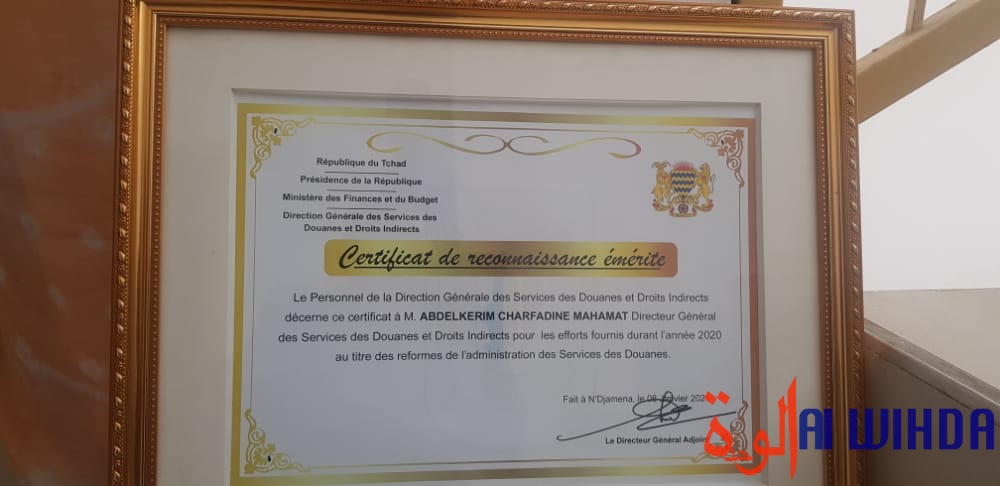 Tchad : le personnel des douanes honore son directeur général 