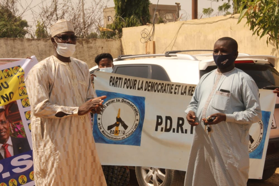 Tchad : le PDRT/U offre trois véhicules pour faire campagne avec Idriss Deby
