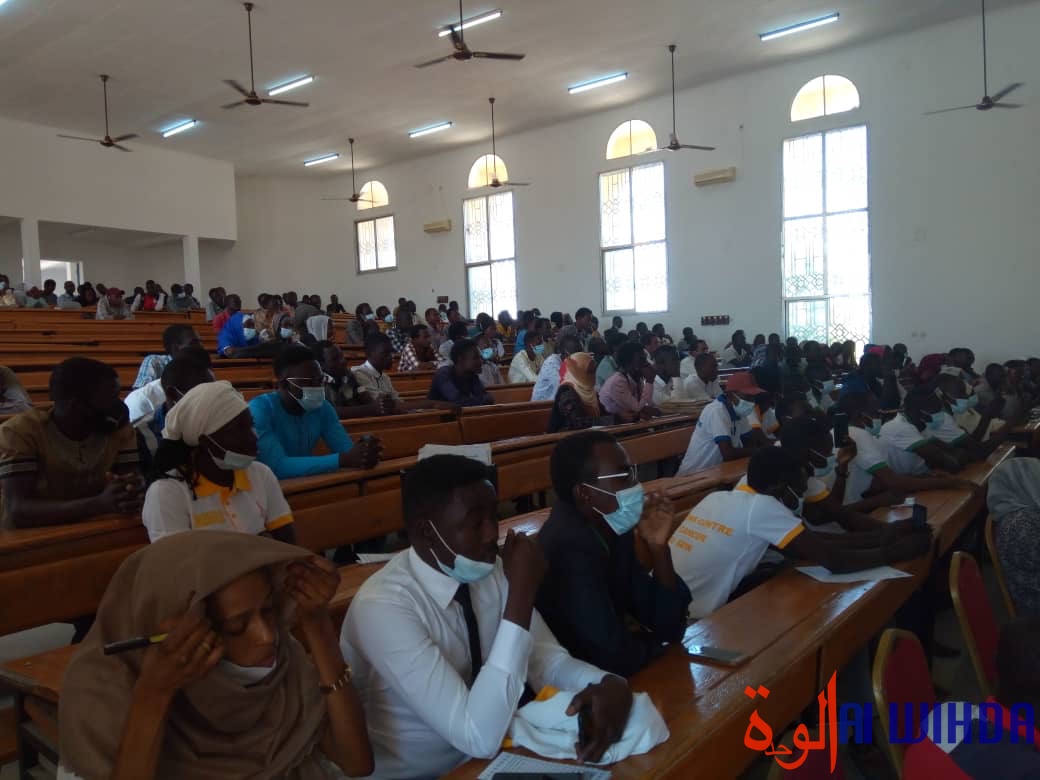 Tchad : les étudiants de l'UNABA sensibilisent sur le cancer du sein