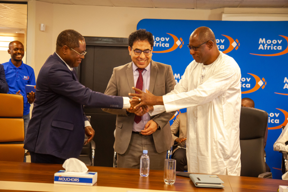 Moov Africa Tchad rend effectif le transfert d'argent via mobile money dans la zone CEMAC