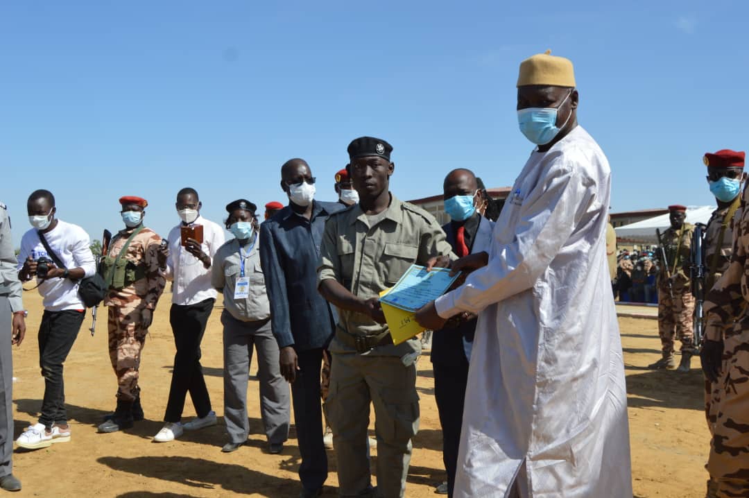 Tchad : 13 élèves policiers distingués à l'issue de leur formation