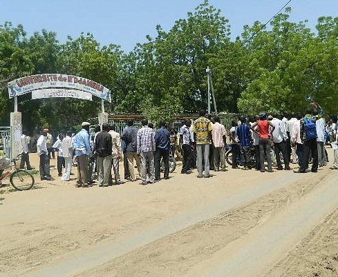 Une marche d'étudiants stoppé par la police. Tchad. Photo : © journaldutchad.com