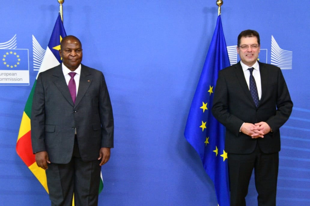 RCA : "l'armée croupit sous un embargo injustifié depuis près de 10 ans", dénonce Touadera