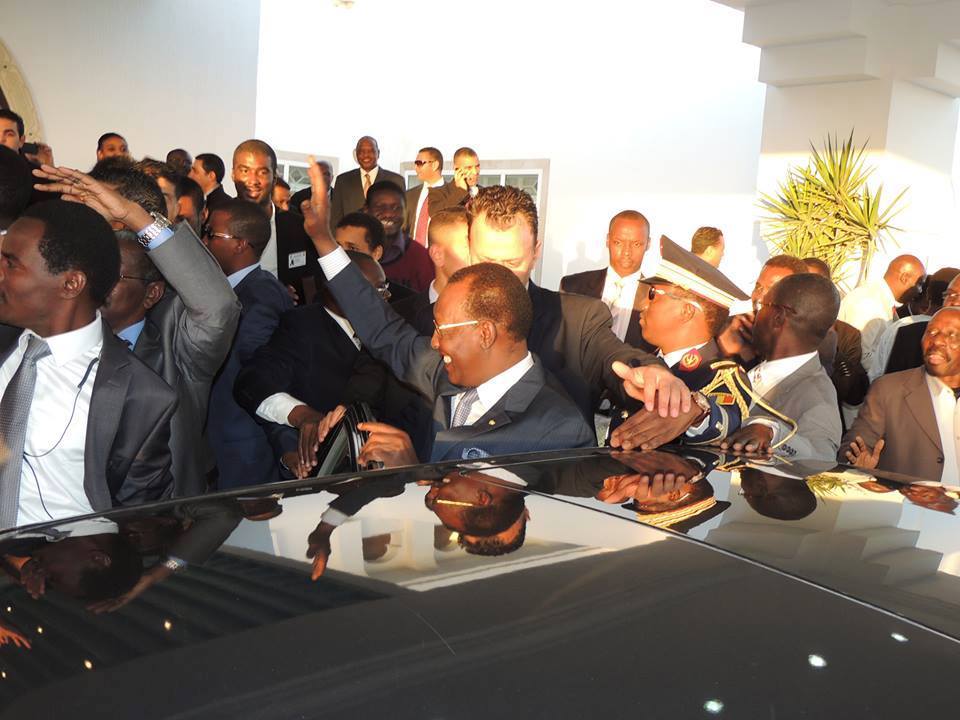 Le chef de l'Etat et la délégation tchadienne accueillis hier à Tunis. Crédit photo : Sources