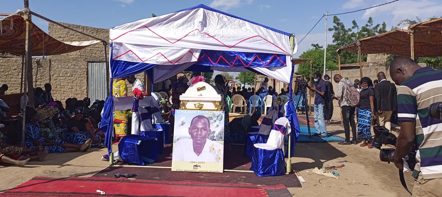 Tchad : obsèques du journaliste Oredjé Narcisse, tué par balles le 20 octobre 2022. © CEFOD