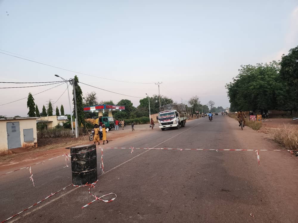 Route du quartier Madan avant les travaux de réalisation