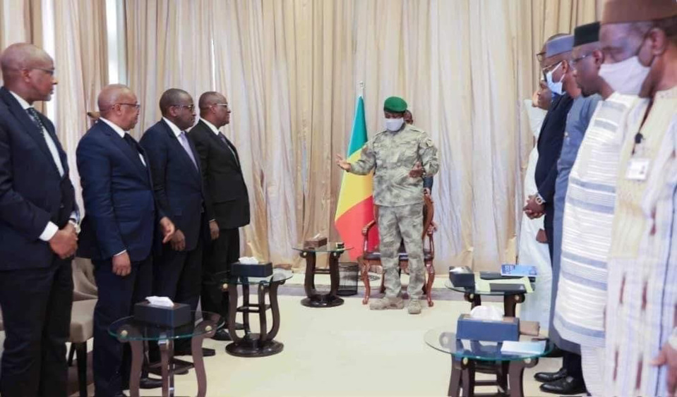 Mali : le président Goïta accorde la grâce aux 49 soldats ivoiriens