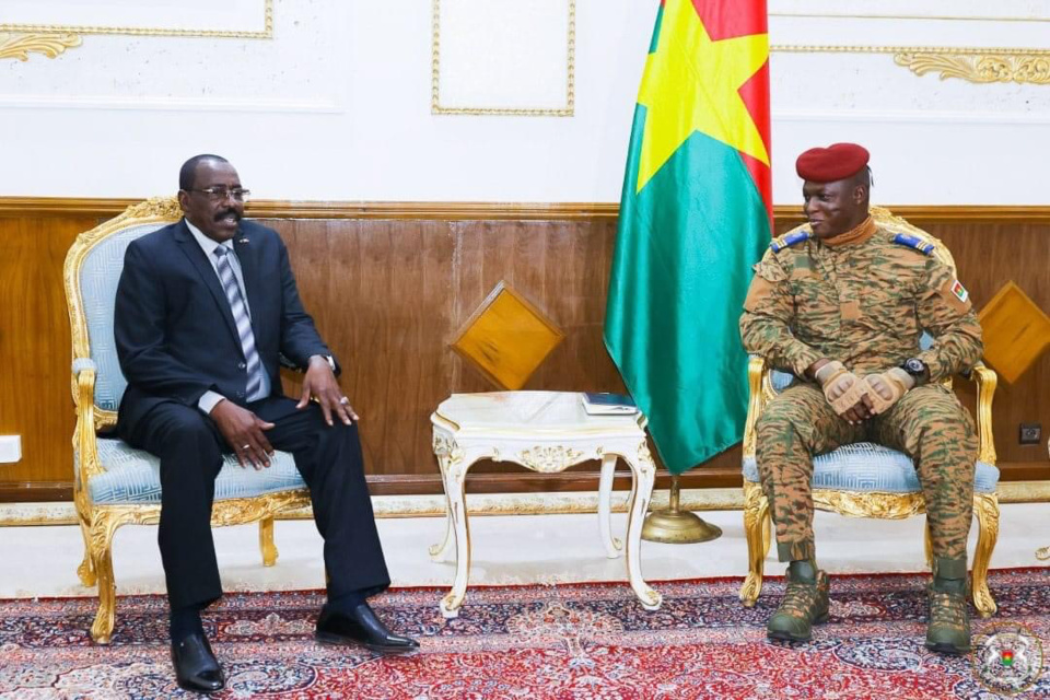 Le Tchad dépêche son ministre des Armées au Burkina Faso
