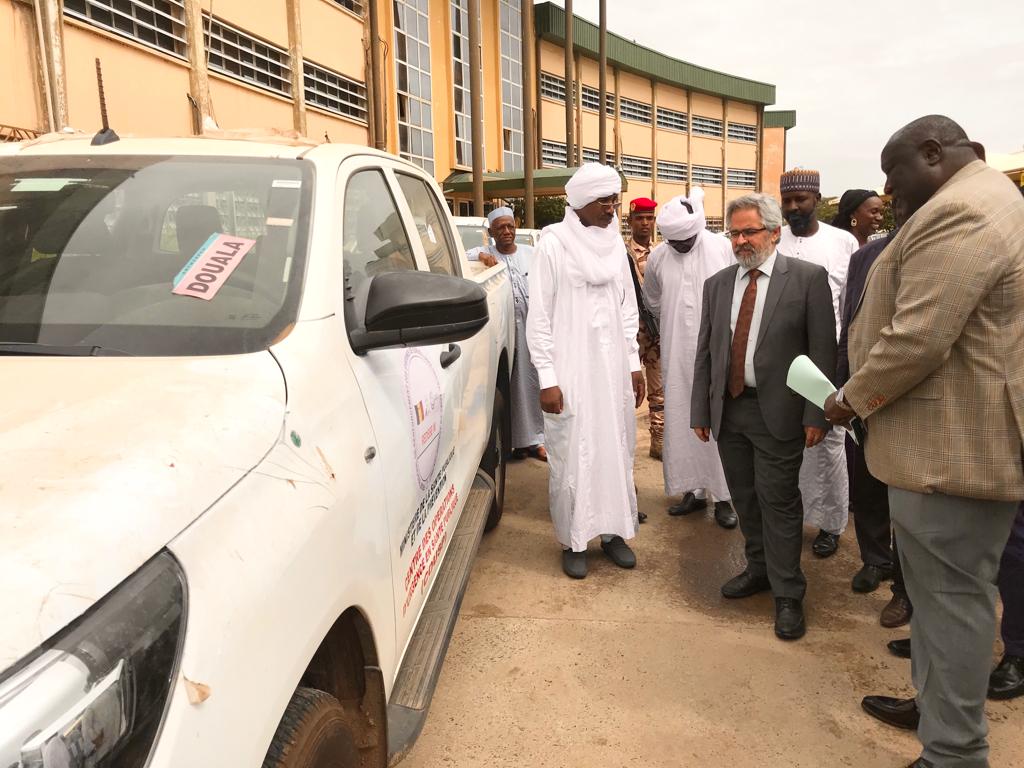 Tchad : la Banque mondiale offre 10 véhicules pour renforcer le système de santé