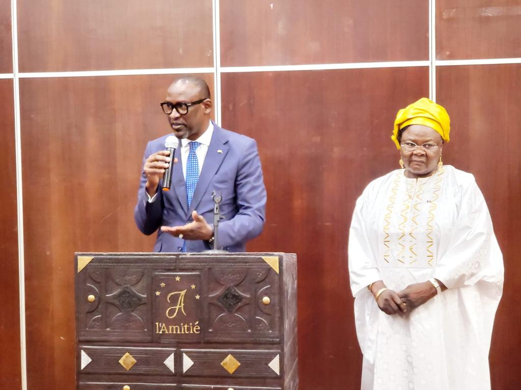 Mali : Neldikingar Madjimta Kalzeubé devient doyenne des ambassadeurs