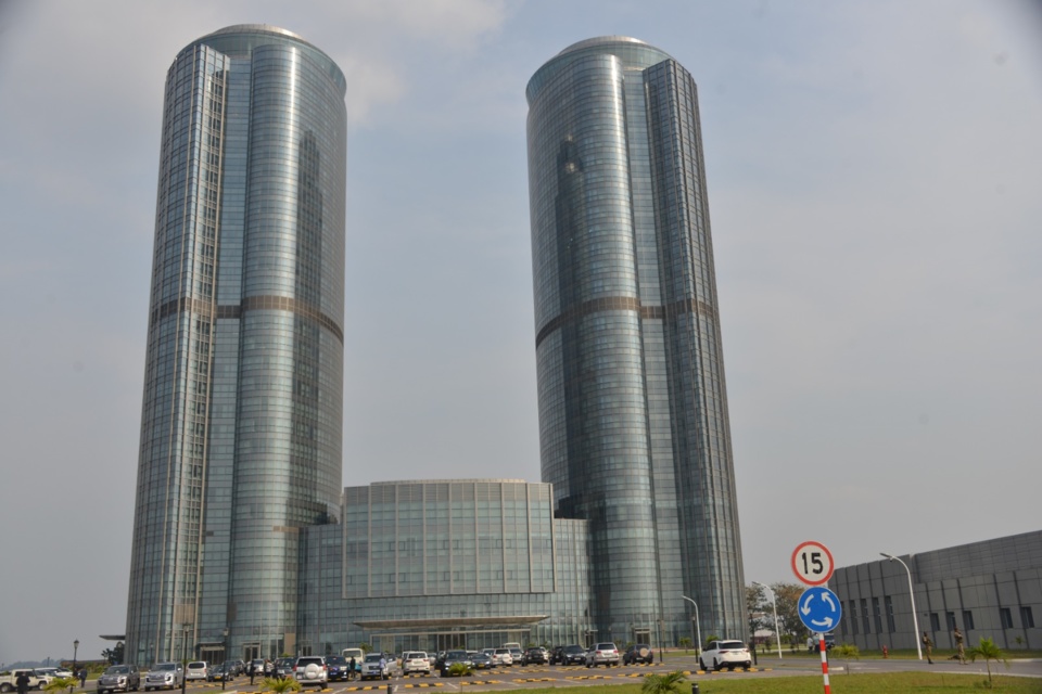 Une vue des 2 tours jumelles de Brazzaville