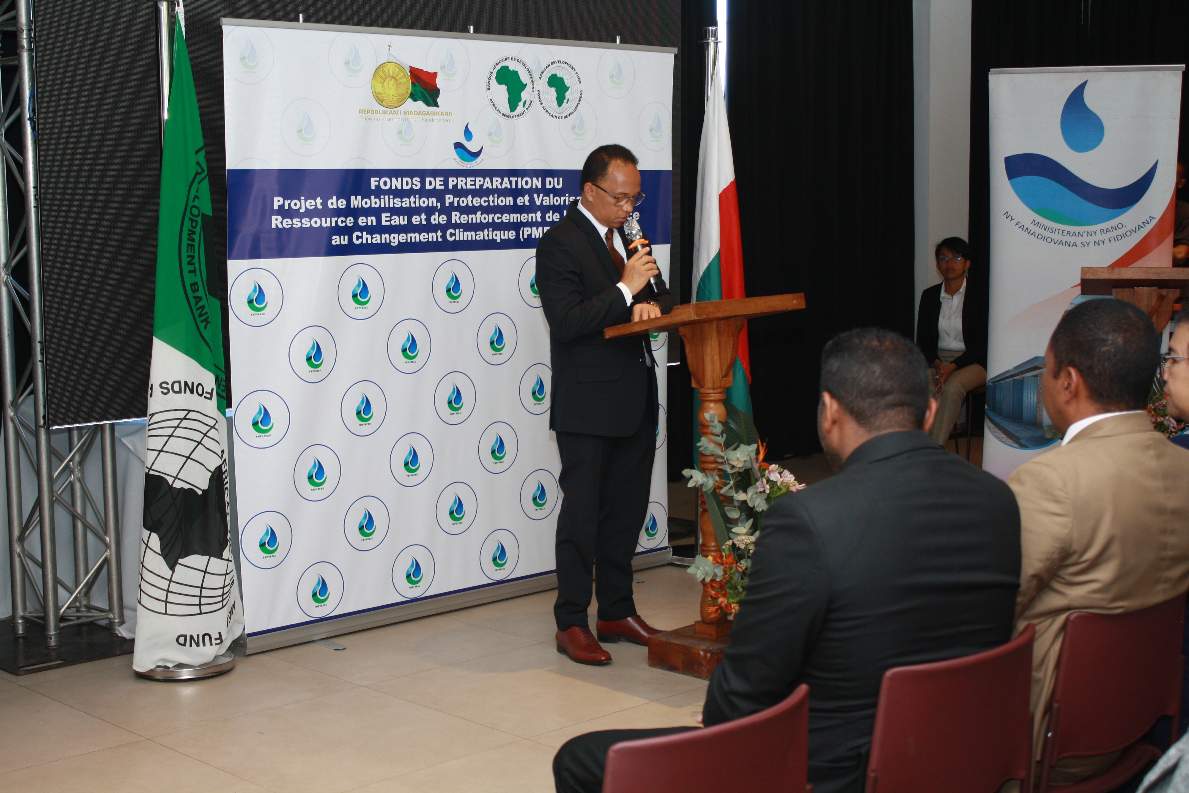 Madagascar : la BAD et le gouvernement s’associent pour renforcer la résilience aux changements climatiques