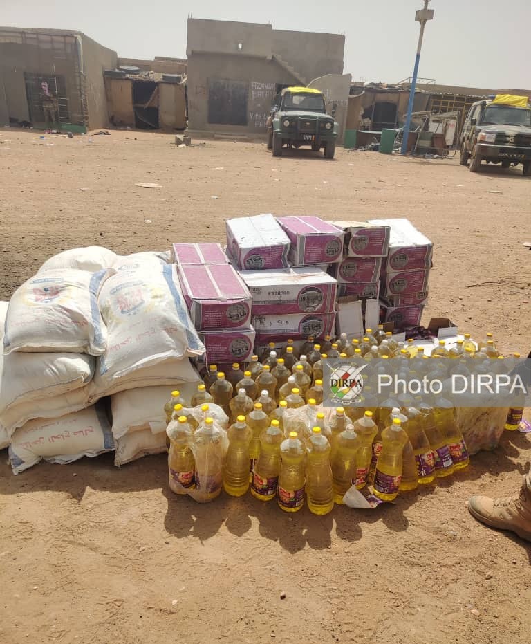 Mali : Les FAMa apportent une assistance alimentaire et médicale aux populations d’Anéfif