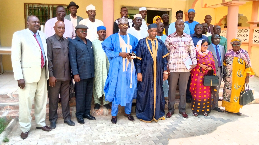 Tchad : la HAMA remet les textes réglementaires de la campagne référendaire au CNCP et à la CONOREC