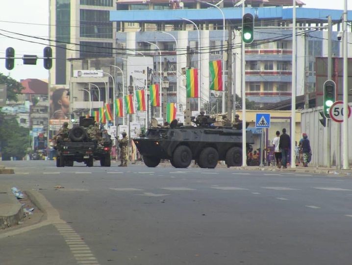 Une image prise ce matin dans les rues de #Kaloum . Crédit photo : mediaguinee