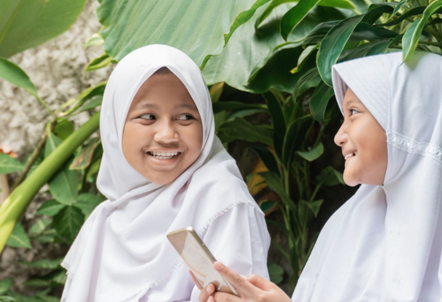 Indice mondial de générosité : l’Indonésie conserve sa 1ère place et l'Ukraine se hisse au 2ème rang