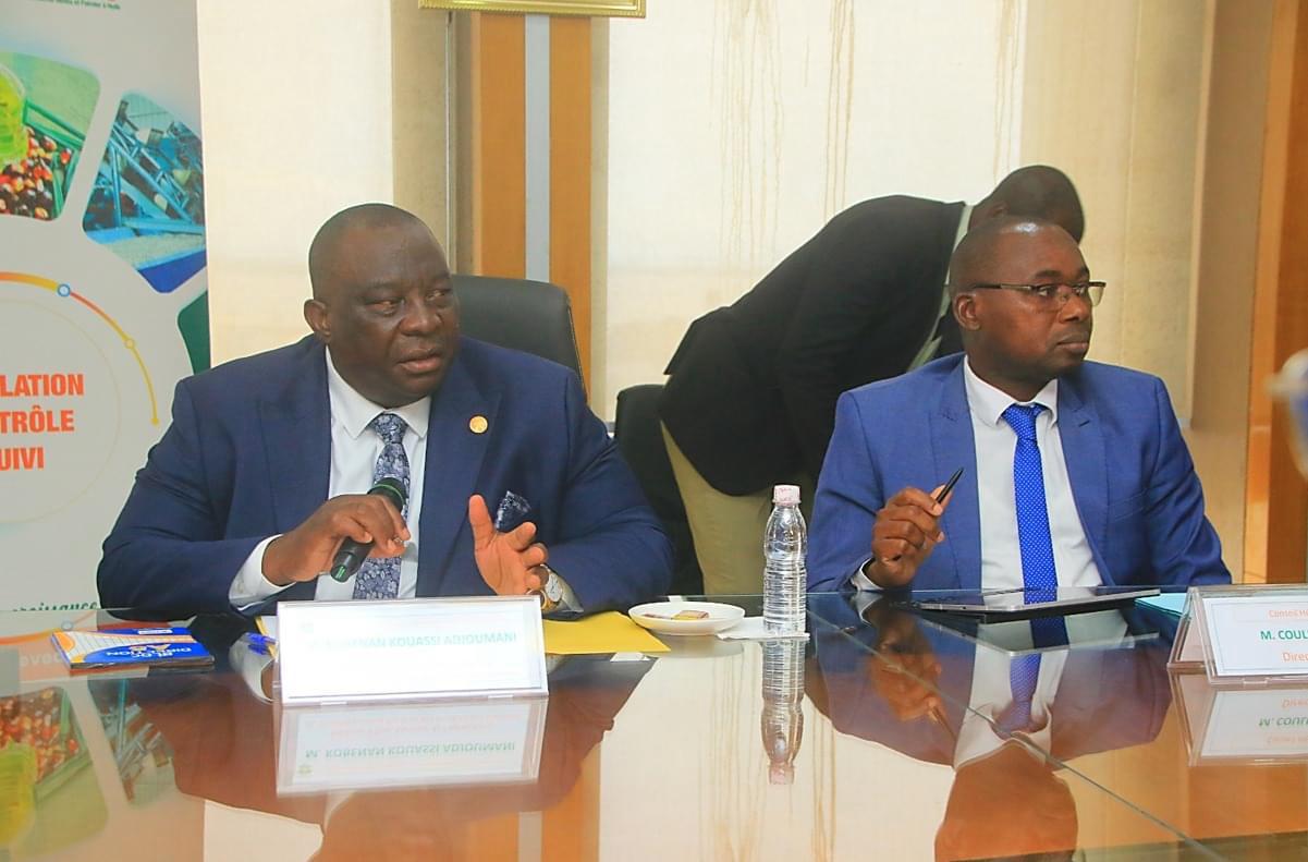 Côte d’Ivoire : usiniers et producteurs veulent résoudre la crise dans la filière hévéa