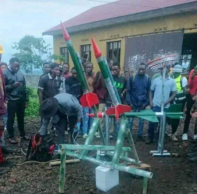 Des missiles et explosifs à longue portée pour lutter contre le M23 produits par les étudiants de l'ISTA de Goma copyright Rodriguez Katsuva