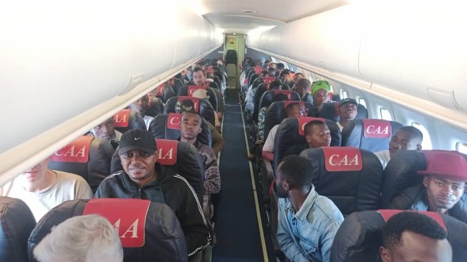 RDC : Une soixantaine d'étudiants volontaires patriotes quitte Goma pour une formation militaire