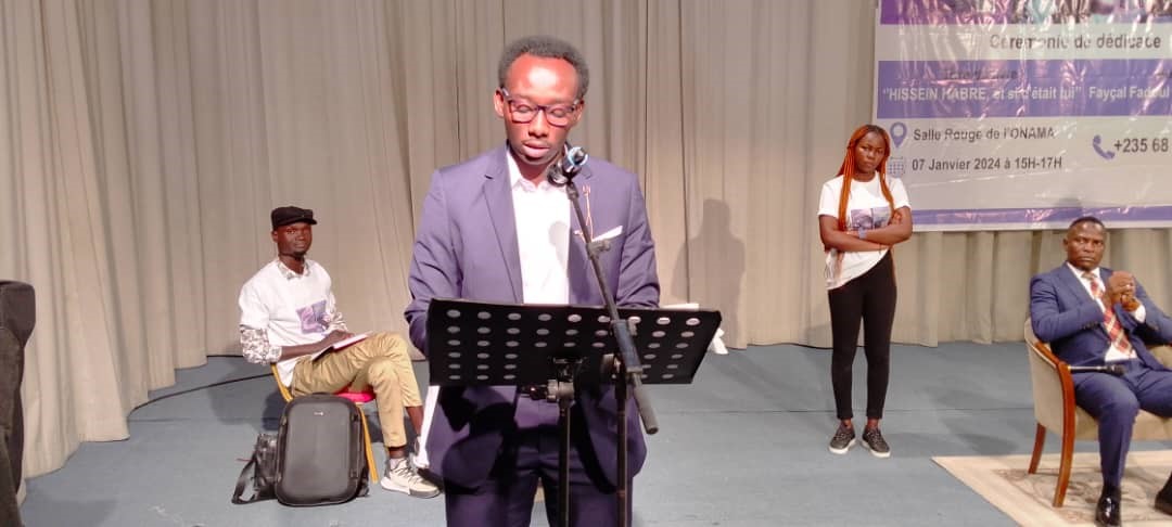 Tchad : Faycal Fadoul Heguera présente son tout premier ouvrage, portant sur le patriotisme et la grandeur du président Hissen Habré