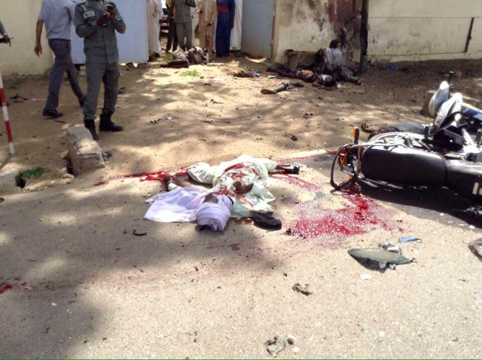 Le kamikaze à l'école de police ce matin. Crédit photo : Twitter/Bobmoustach