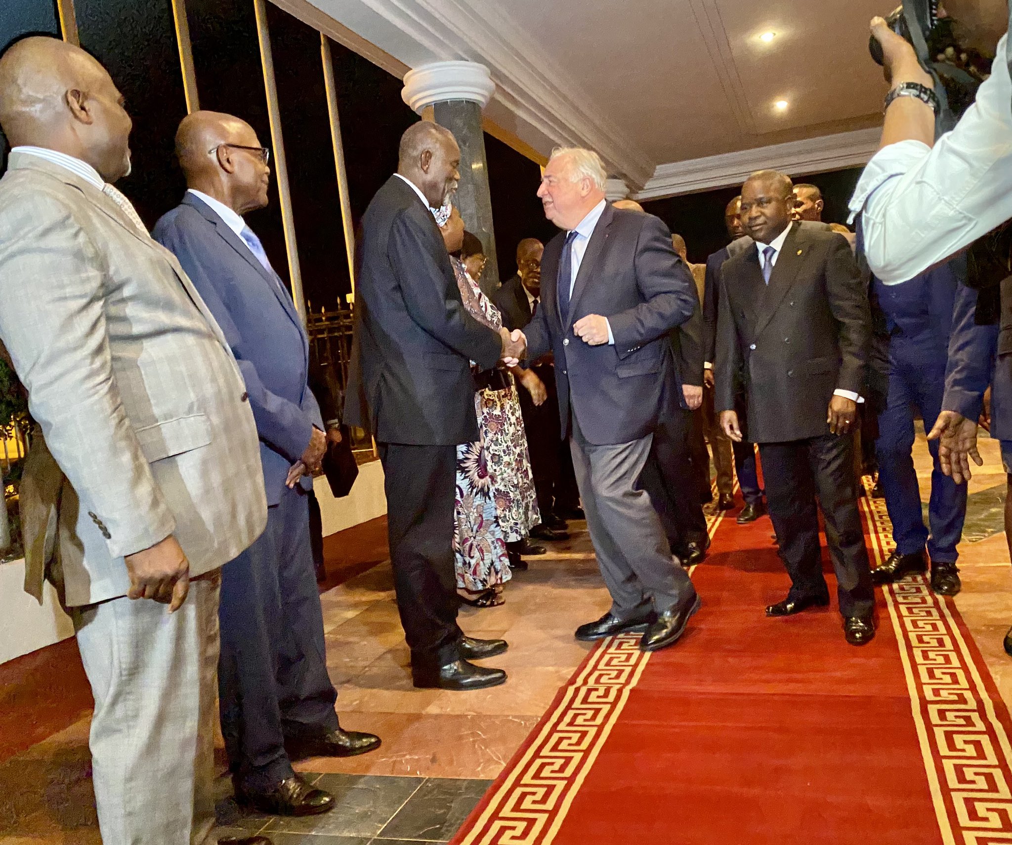 Congo-France : "aucun modèle de décentralisation n’est transposable en tant que tel", dixit Gerard Larcher, président du sénat français