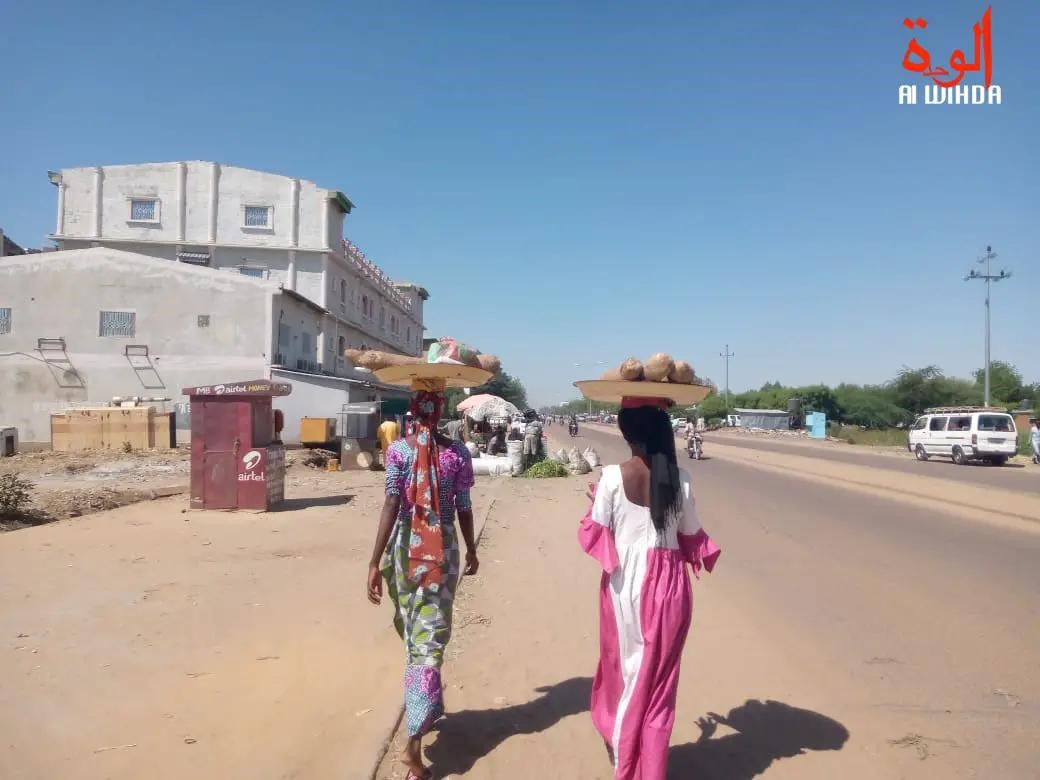 Tchad - Activités commerciales des jeunes filles pendant les vacances : entre débrouille et danger