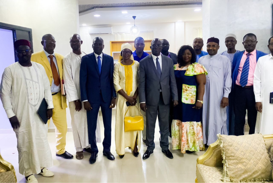 Tchad : Le Bureau Exécutif de l’UJT échange avec le ministre des Communications