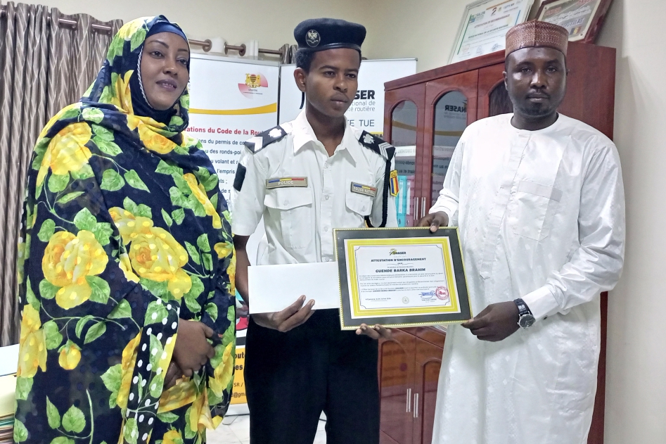 Tchad : l’ONASER récompense Guende Barka Brahim pour son travail acharné