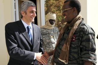 Idriss Deby estime que 'la France a tenu totalement ses engagements' Le Monde