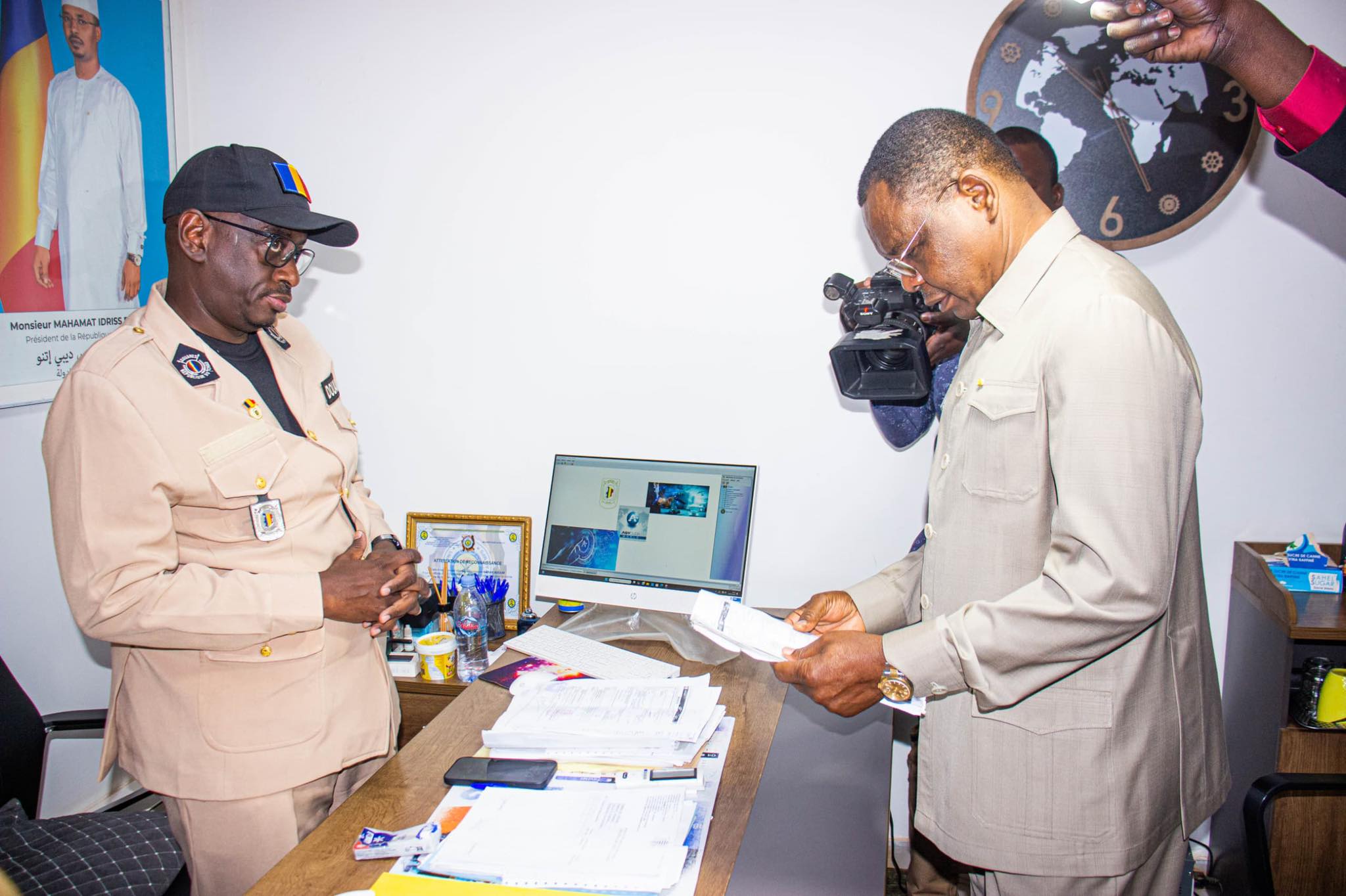 Tchad : visite inopinée du Premier ministre à la Douane de Ngueli