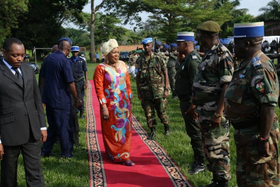 Les honneurs du CPR à Mme Catherine Samba-Panza, Présidente de la Transition
