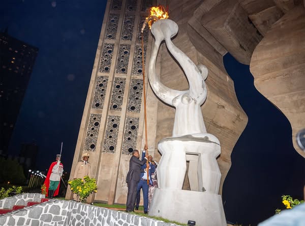 Togo : Faure Gnassingbé ravive la flamme de l'indépendance à la veille du 65ème anniversaire