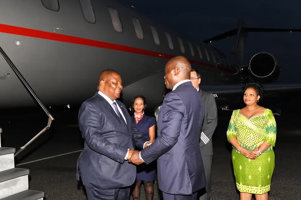 Gabon : Le Président Touadéra arrive à Libreville pour l'investiture de Brice Clotaire Oligui Nguema