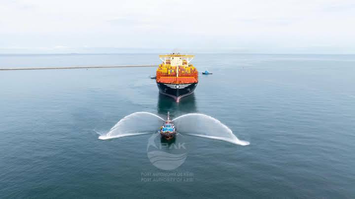 Cameroun : Le Port de Kribi accueille triomphalement le plus grand cargo mondial, ouvrant de nouvelles perspectives pour la sous-région