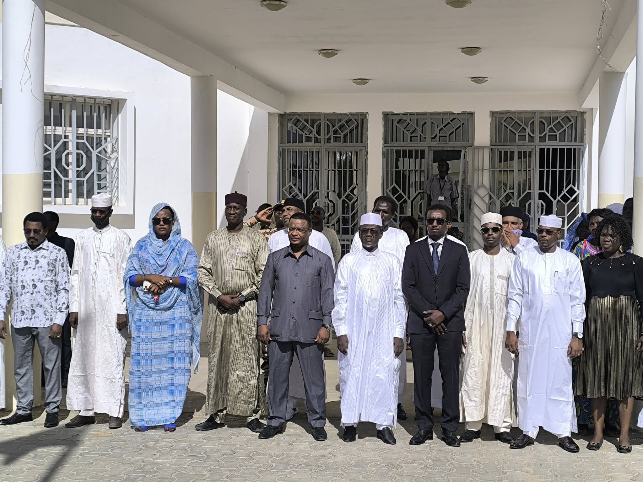 Tchad : Le Secrétaire Général du Ministère de l'Aménagement du Territoire préside la levée des ecouleurs
