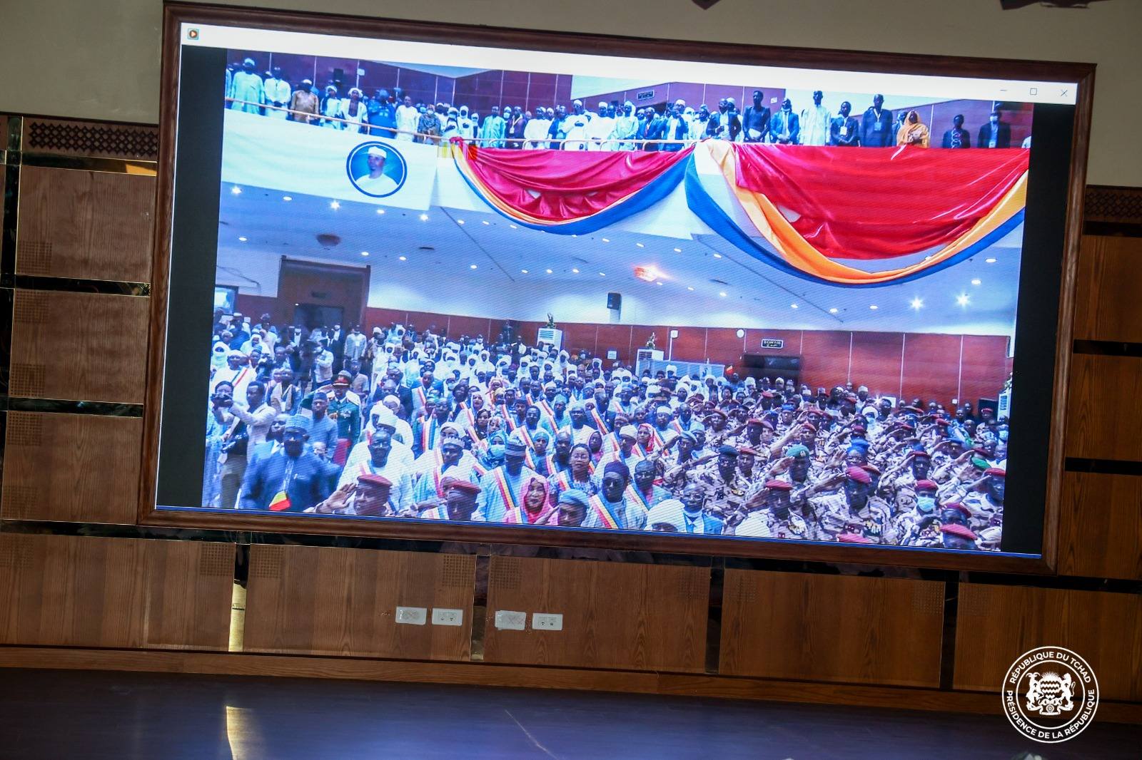 Tchad : le documentaire « Le Tchad à l’épreuve d’une transition : un pari réussi » projeté en avant-première