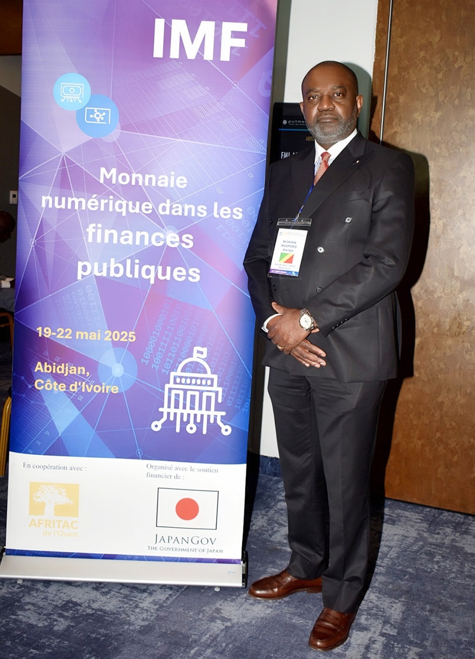 L'expert Congolais, Elenga Ngaporo Okina