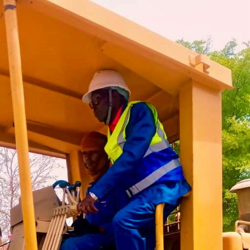 Tchad : Le 9e arrondissement de N'Djamena lance une opération de nivellement des routes