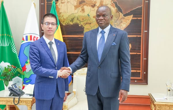 Gabon : Le Président Oligui Nguema reçoit la société chinoise Norinco pour renforcer la coopération en défense