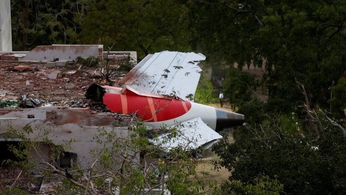 Tragédie aérienne : Le message de détresse du vol Air India AI171 révèle une perte de puissance