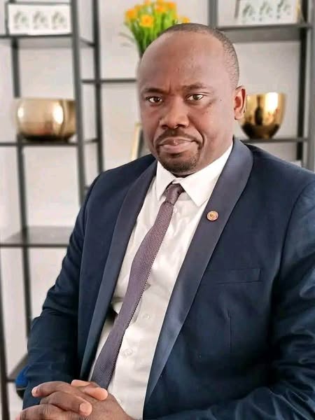 Léon Theiller Onana, conseiller municipal et militant du RDPC