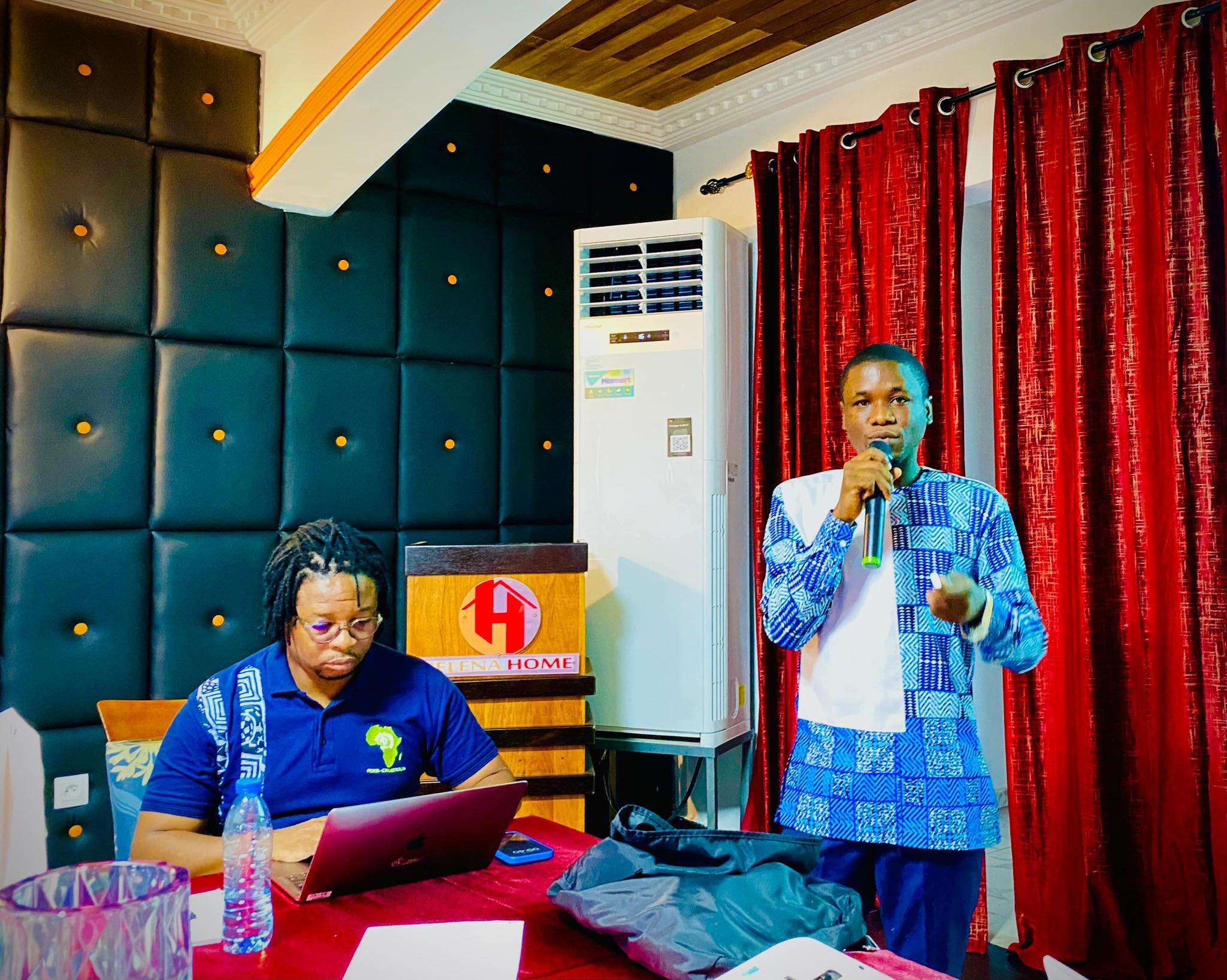 Images : Paul Joel Kamtchang