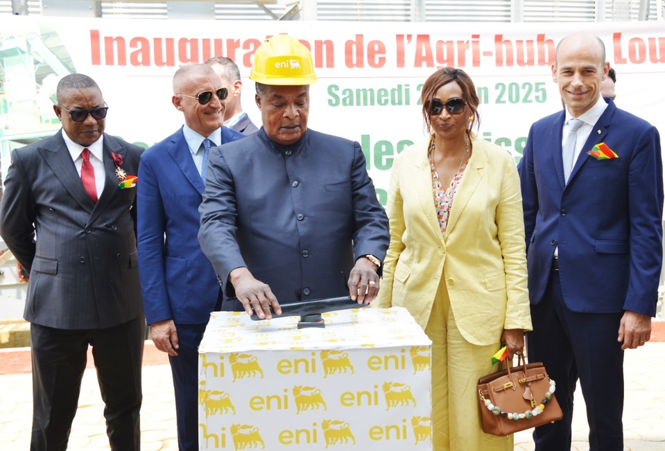 Sassou N'Guesso procédant à l'inauguration d'Agri-Hub de Loudima