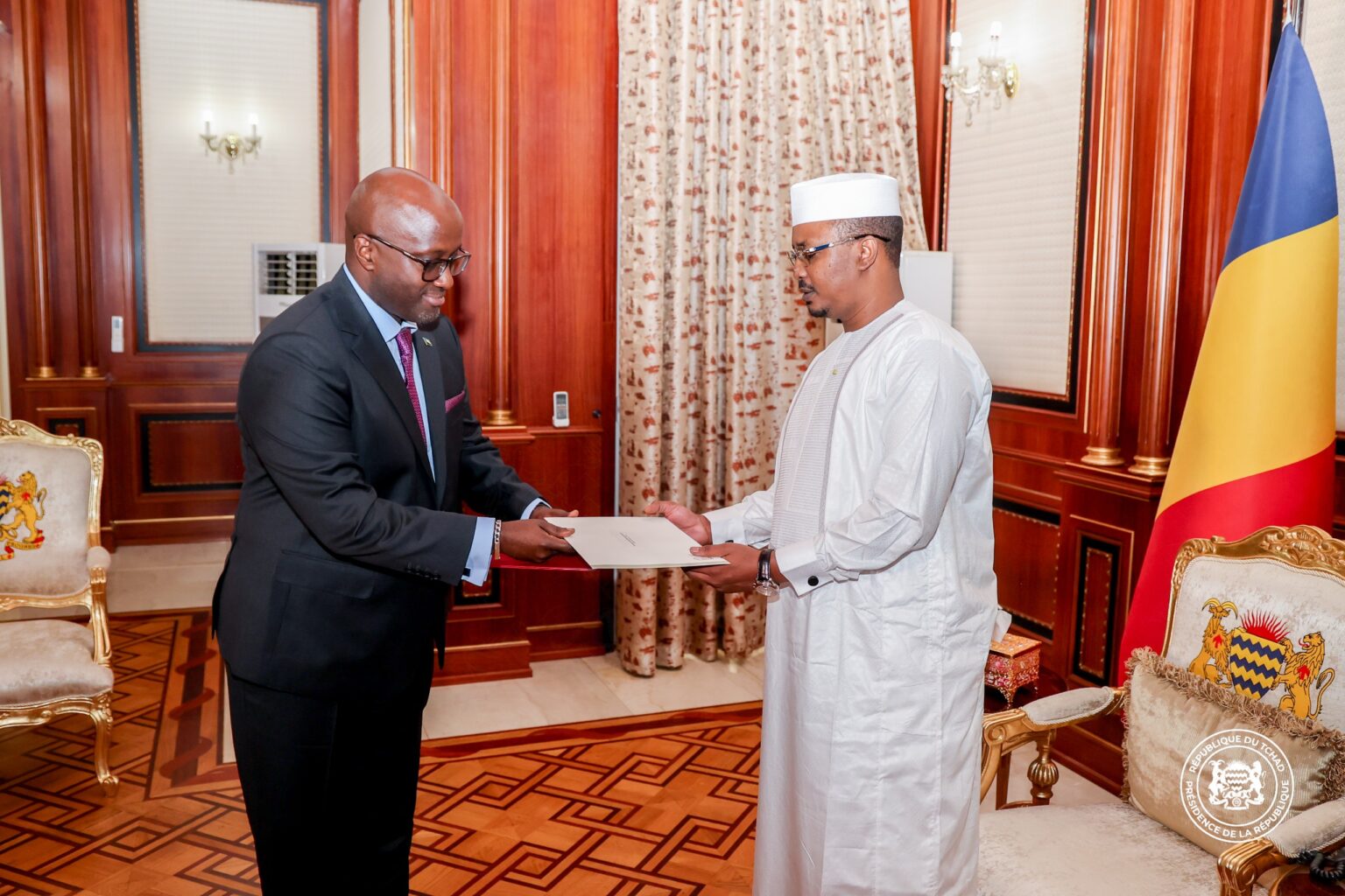 Tchad-Rwanda : un message du président Kagamé remis au chef de l’Etat